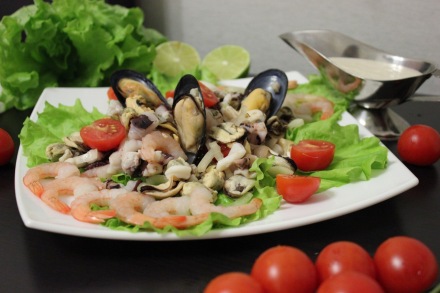 Салат с морепродуктами